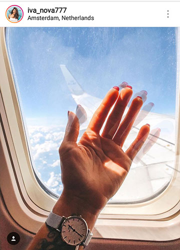 foto de verano para instagram en un avión